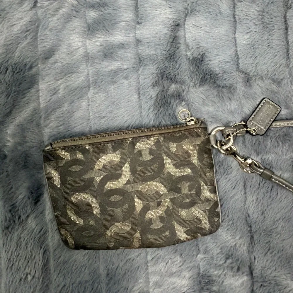 Coach Metallic Grey Optic Signature Jacquard Leather Trim Wristlet Pouch 6996